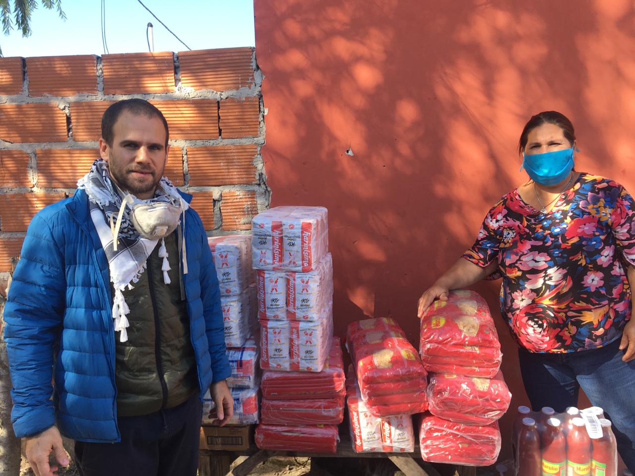 extensionistas entregaron mercadería en un comedor barrial