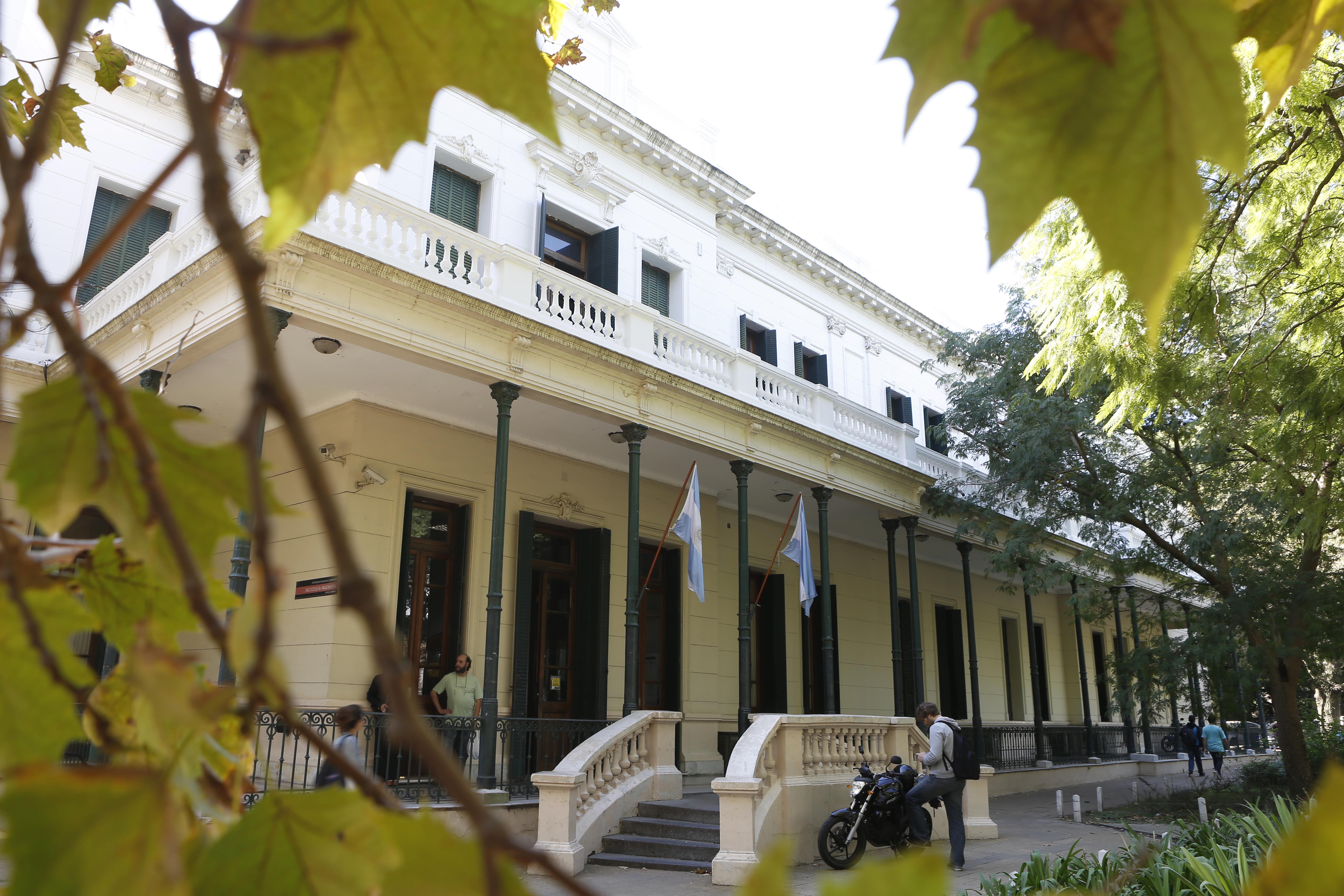 Fachada de la Facultad de Ingeniería