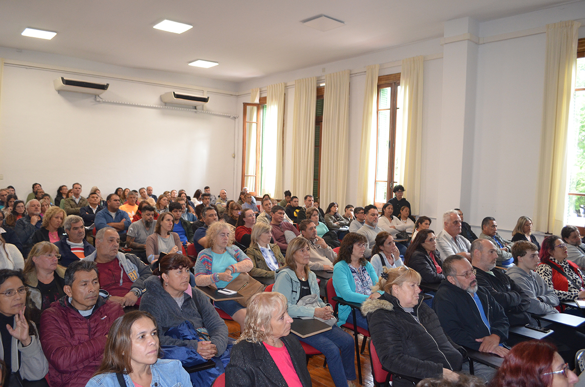 Ingeniería recibió a las familias