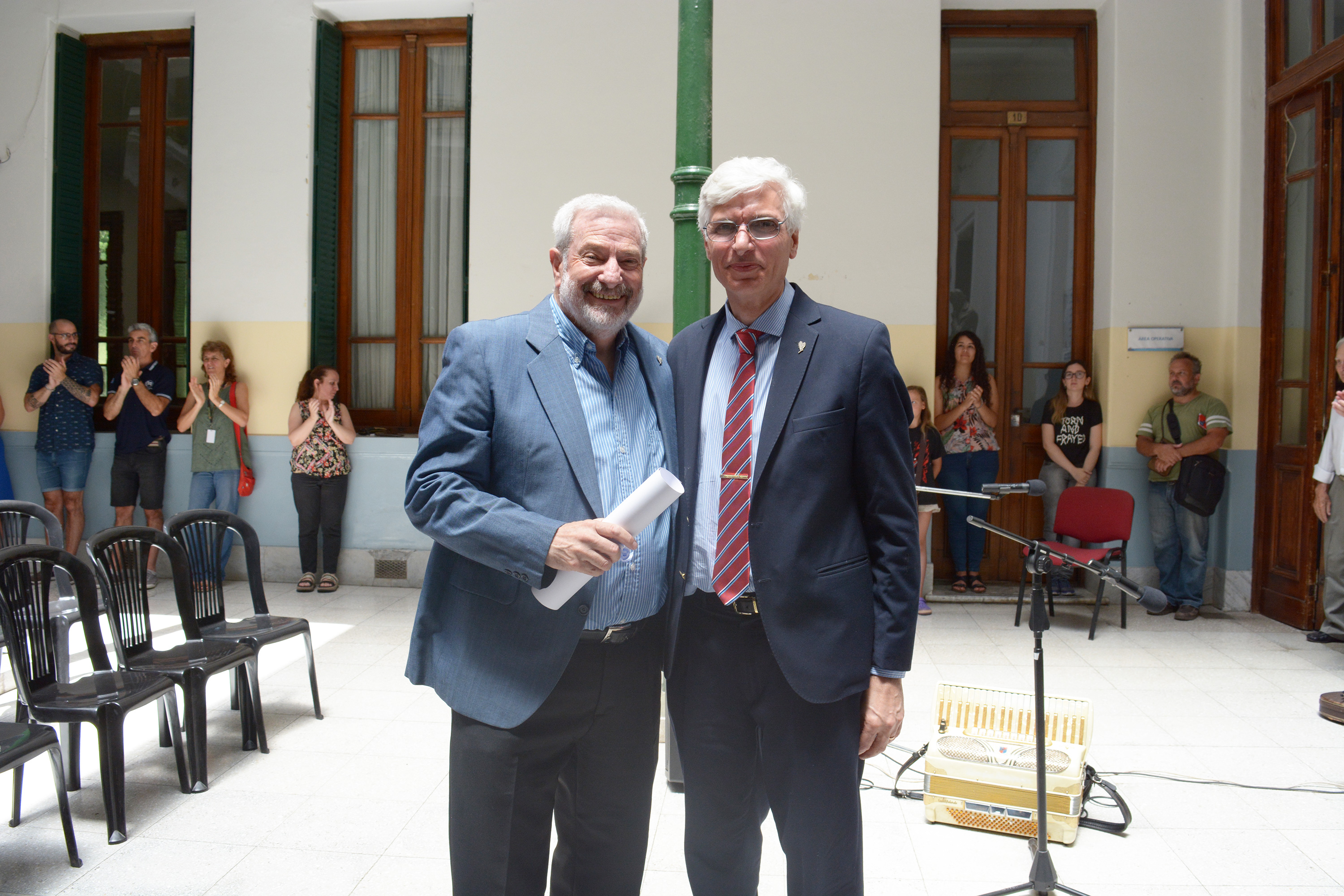 Ingeniería reconoció la trayectoria de docentes y nodocentes 8