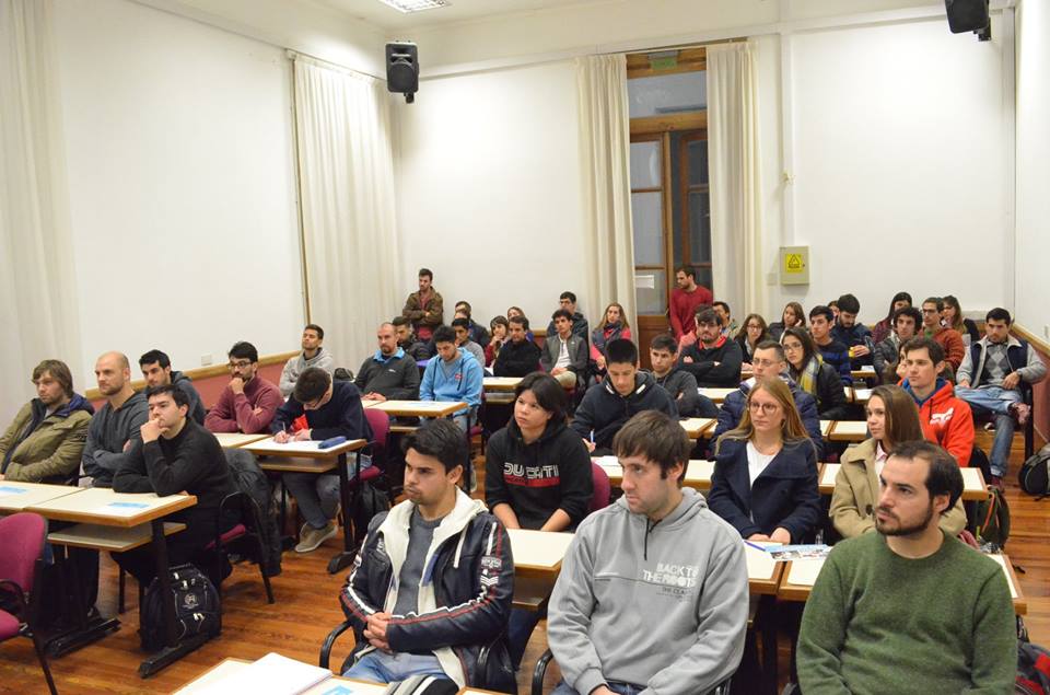 La Armada Argentina ofrece oportunidades para ingenieros