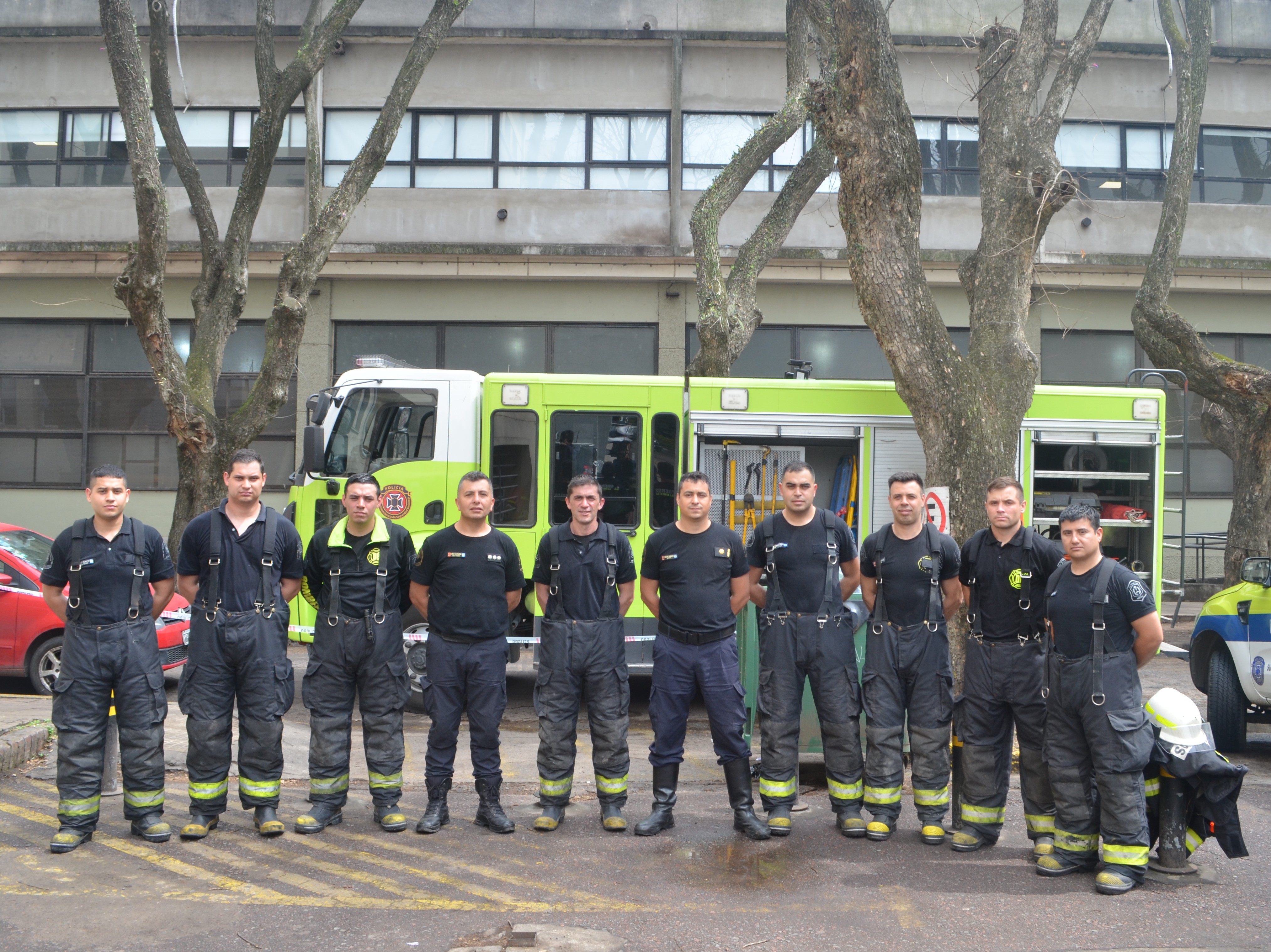 simulacro con participación de bomberos 11