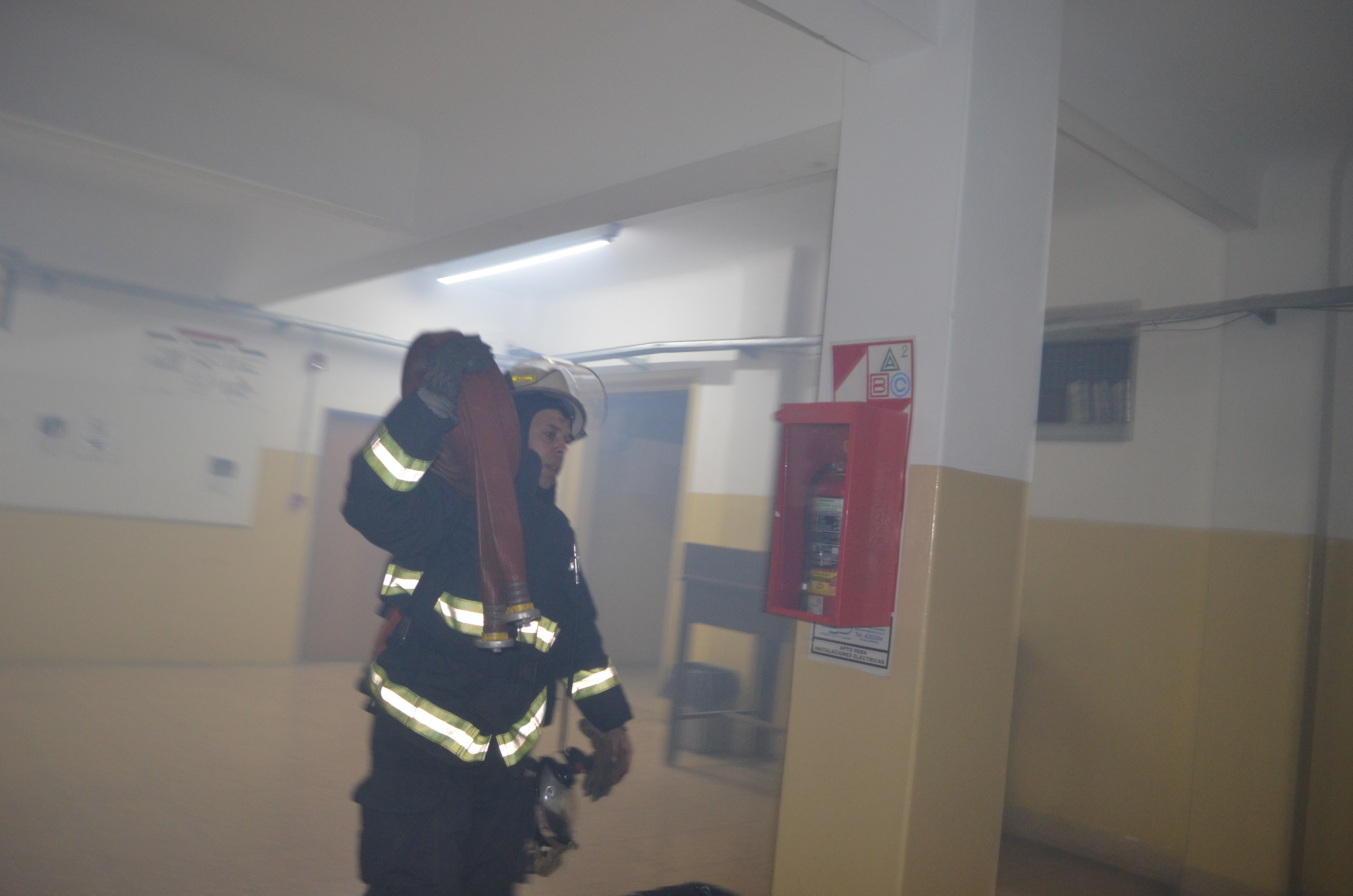 simulacro con participación de bomberos 4