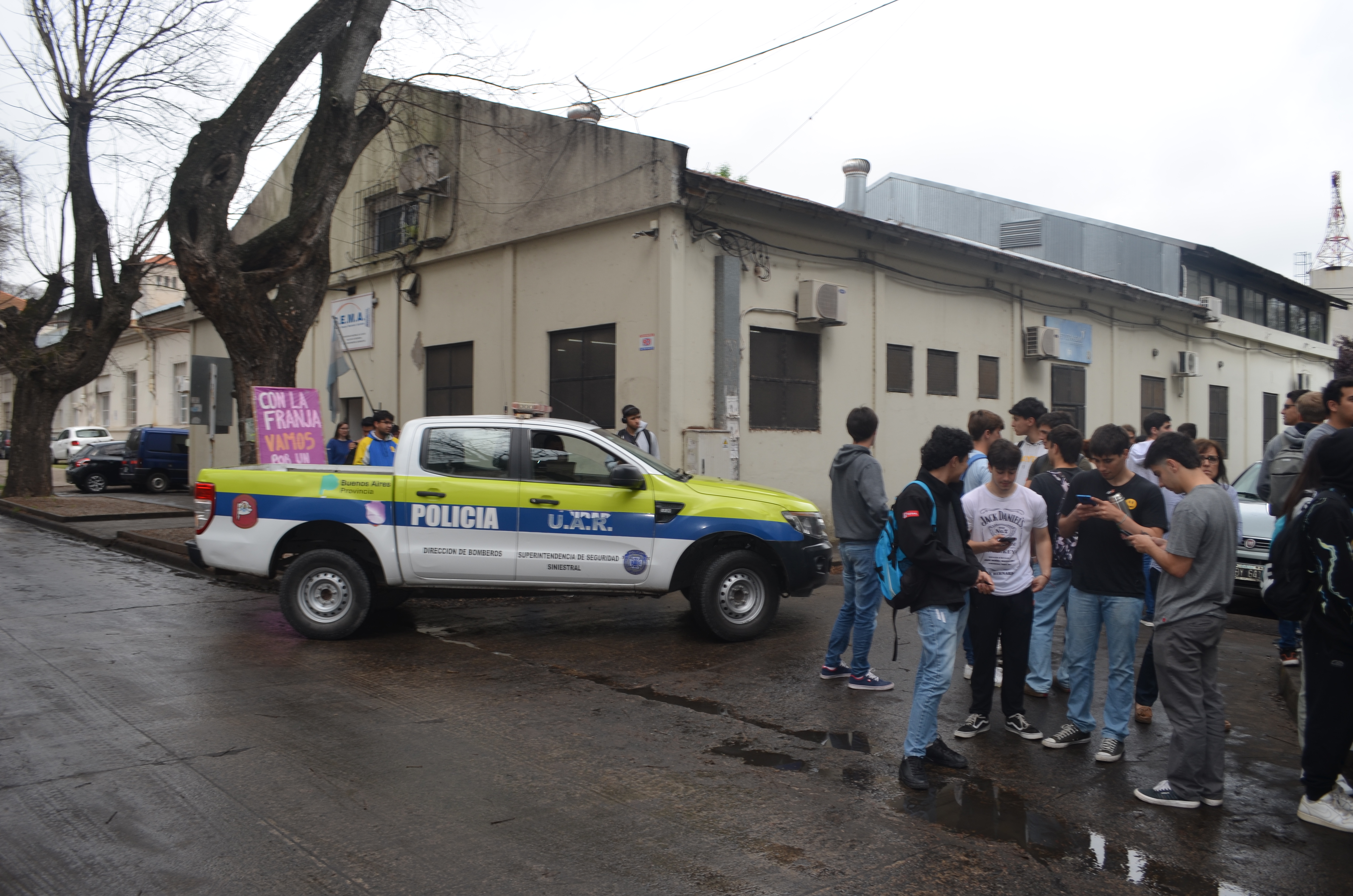 simulacro con participación de bomberos 6